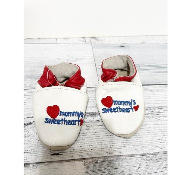 no brand Other - Baby Leather Crib Shoes “ Mommy’s Sweetheart “ NWOT Sz 6-12 MTS